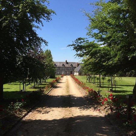 La Gloriette Gite Situe Dans La Propriete Dun Magnifique Manoir Vatteville-la-Rue ภายนอก รูปภาพ