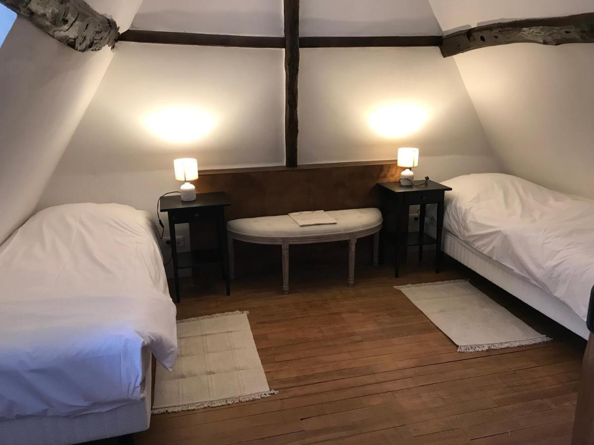 La Gloriette Gite Situe Dans La Propriete Dun Magnifique Manoir Vatteville-la-Rue ภายนอก รูปภาพ